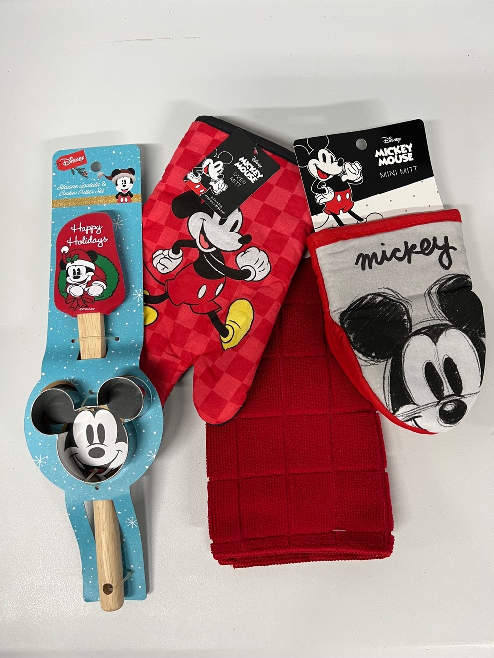 Disney Mickey Mouse Kids Red Oven Mitt & Mini Mitt Set